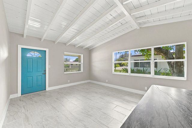 5 of 28 - 1629 Nw 15th Court, Fort Lauderdale, FL