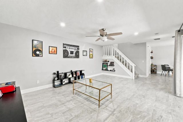 2 of 23 - 4165 Turnberry Circle #24, Lake Worth, FL