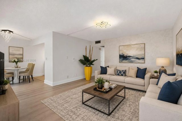 3 of 14 - 1903 Bermuda Circle #d2, Coconut Creek, FL