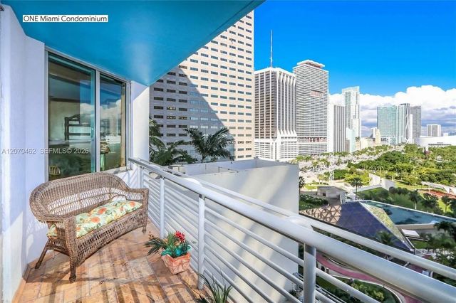 4 of 71 - 335 S Biscayne Boulevard #1500, Miami, FL