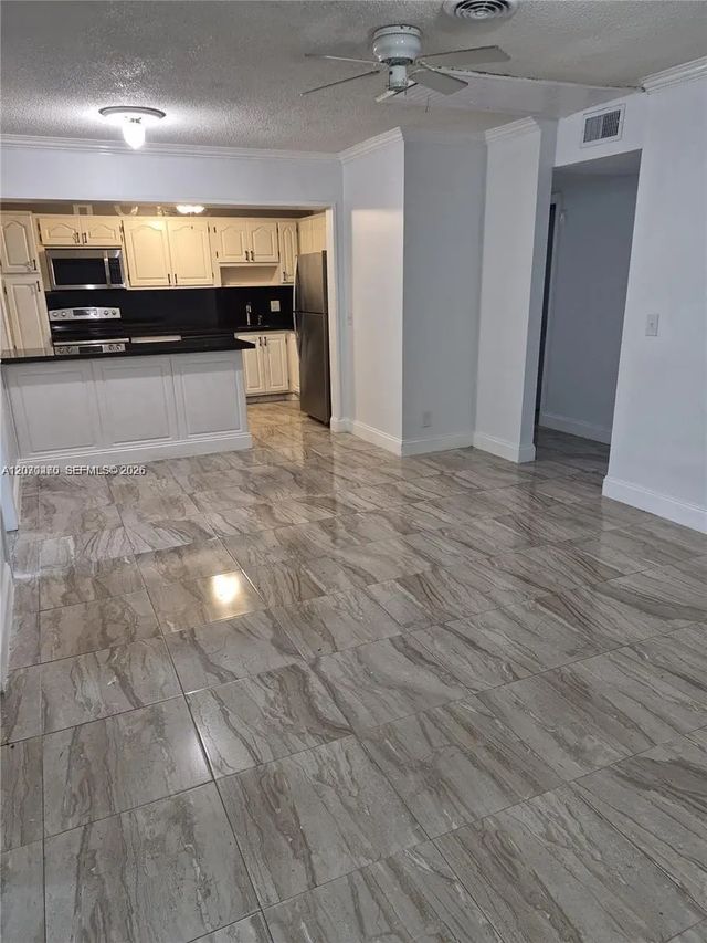 2 of 14 - 3035 Nw 68th Street #12d, Fort Lauderdale, FL