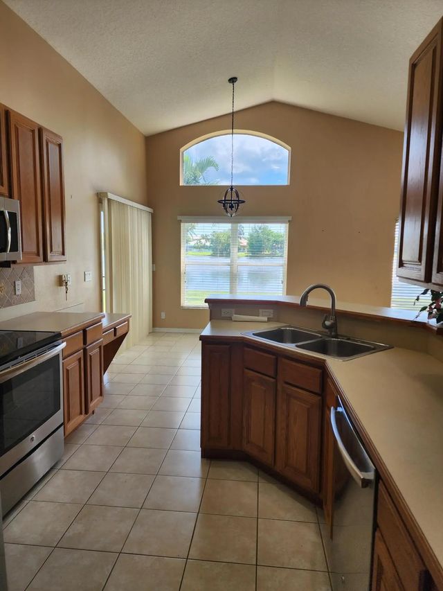 5 of 24 - 849 Nw Waterlily Place, Jensen Beach, FL