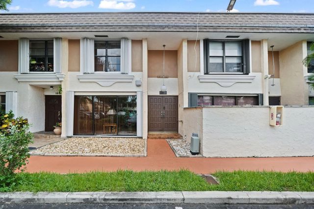 16470 Ne 27th Place #35, North Miami Beach