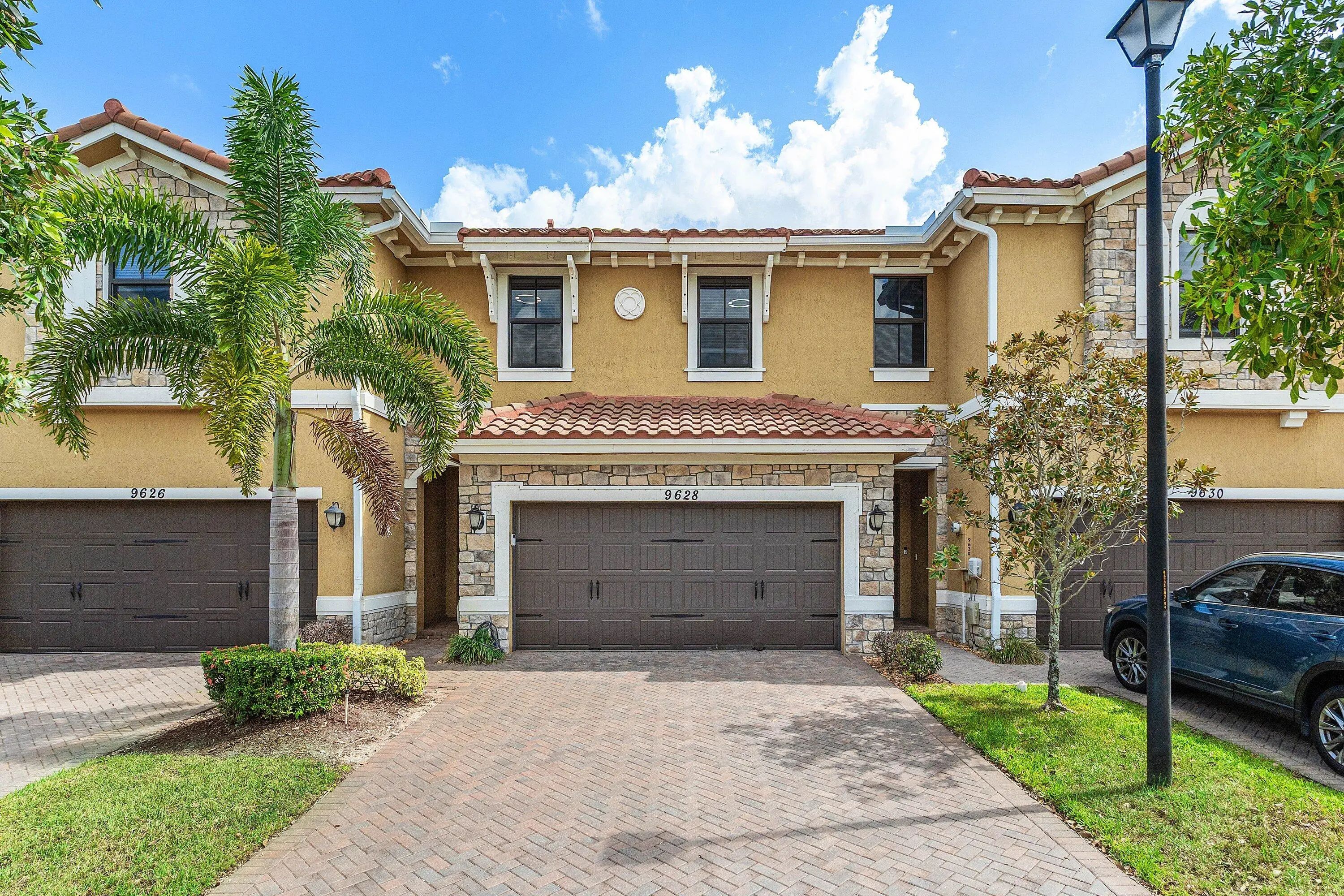 9628 Waterview Way, Parkland