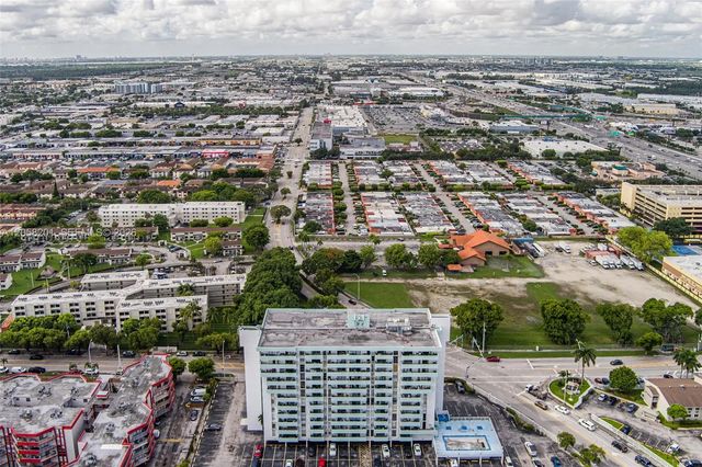 4 of 43 - 1825 W 44th Place #509, Hialeah, FL