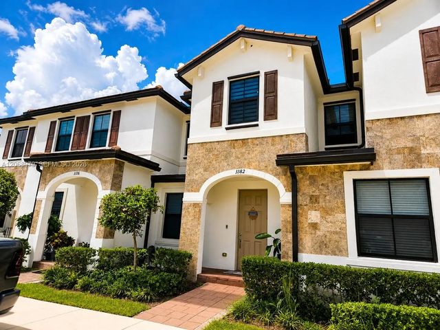 3382 W 114th Terrace, Hialeah