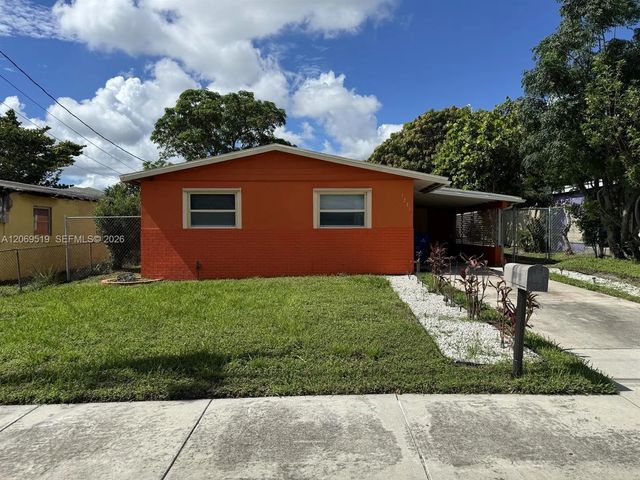 1281 W 35th Street, Riviera Beach