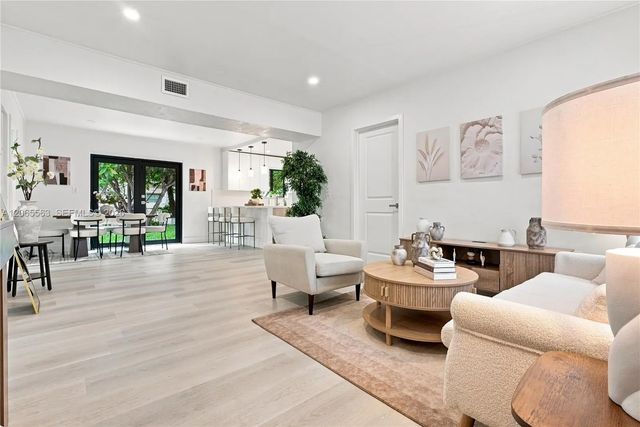 5 of 27 - 6336 Garfield Street, Hollywood, FL