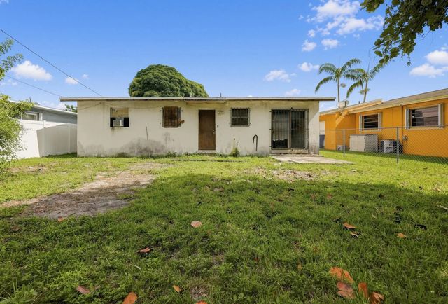 4 of 28 - 5450 Fletcher Street, Hollywood, FL