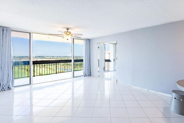 4 of 37 - 2400 Presidential Way #ph6, West Palm Beach, FL