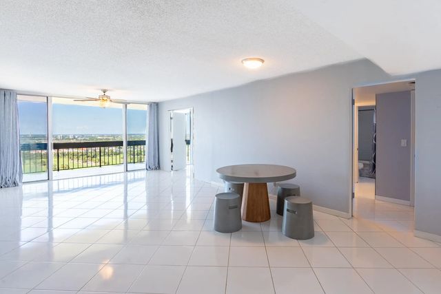 5 of 37 - 2400 Presidential Way #ph6, West Palm Beach, FL