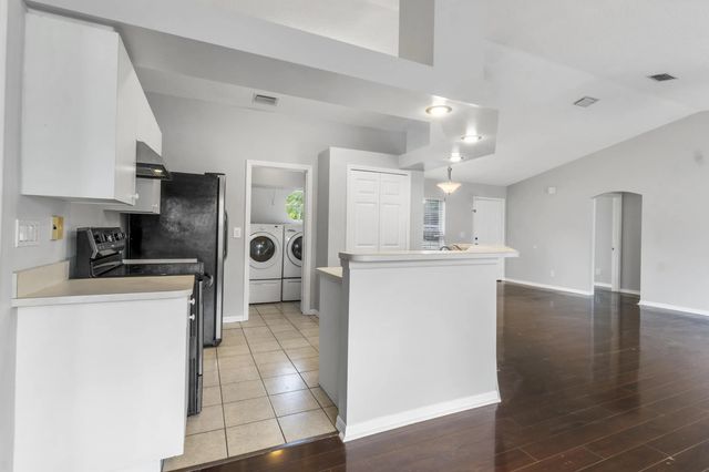 3 of 29 - 717 Tulip Drive, Sebastian, FL
