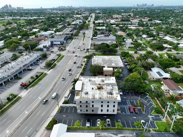 5 of 6 - 4331 N Federal Highway, Oakland Park, FL