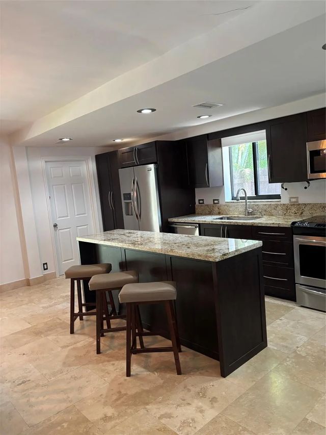 5 of 29 - 1126 Lincoln Street, Hollywood, FL