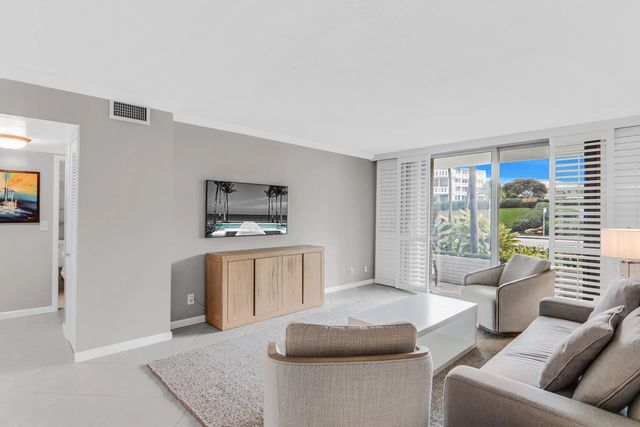 139 Sunrise Avenue #103, Palm Beach