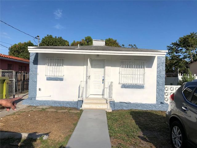2053 Sw 60th Avenue, Miami