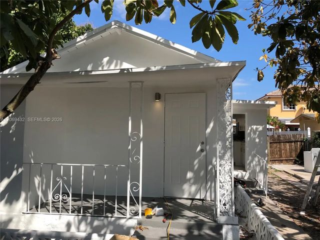 3 of 5 - 2053 Sw 60th Avenue, Miami, FL