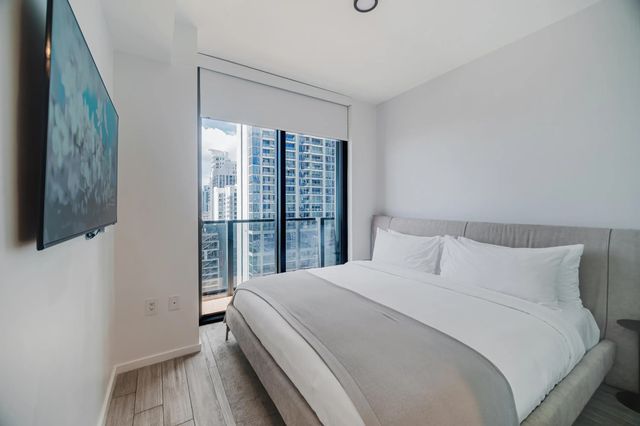 5 of 29 - 398 Ne 5th Street #1515, Miami, FL