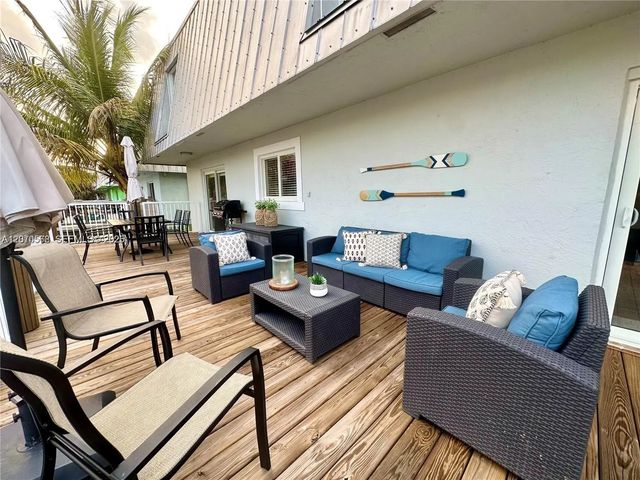 5 of 34 - 1370 Ne 40th Drive, Oakland Park, FL