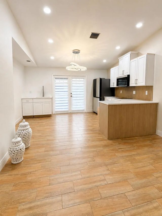 4 of 34 - 1716 Pierce Drive, Lake Worth Beach, FL