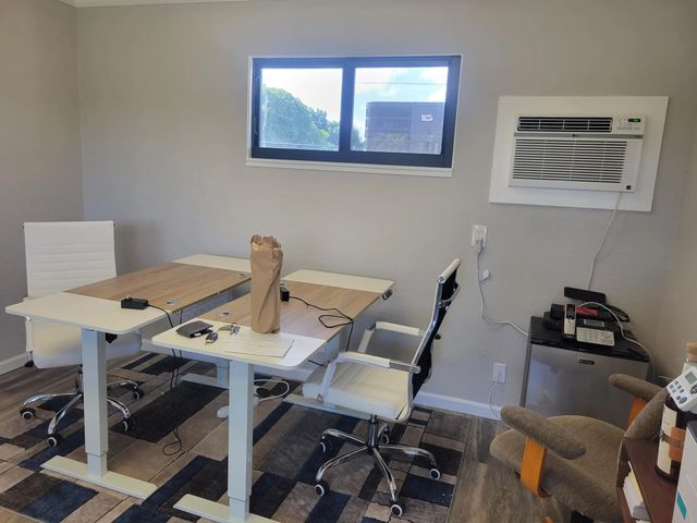 4 of 9 - 312 S Old Dixie Highway #210, Jupiter, FL