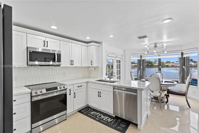 3 of 62 - 451 Nw 194th Avenue, Pembroke Pines, FL