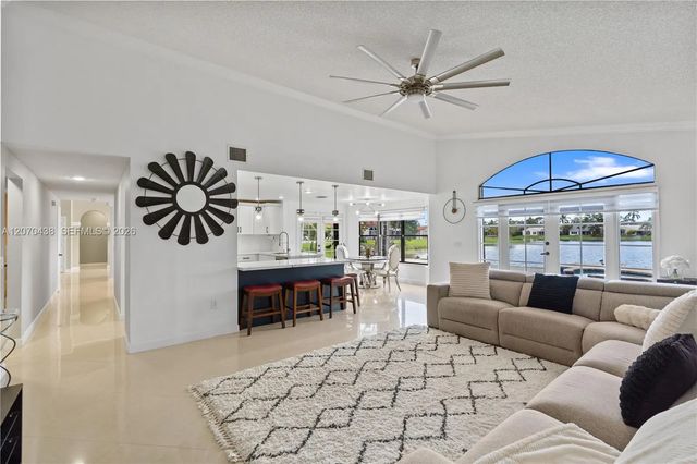 5 of 62 - 451 Nw 194th Avenue, Pembroke Pines, FL