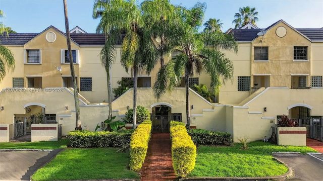 13045 Sw 88th Lane #104a, Miami