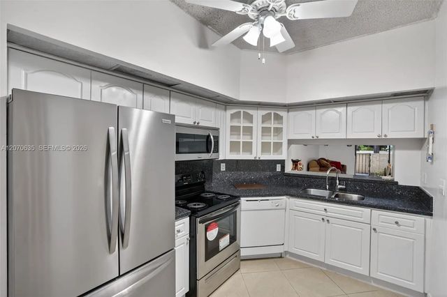 5 of 25 - 13045 Sw 88th Lane #104a, Miami, FL
