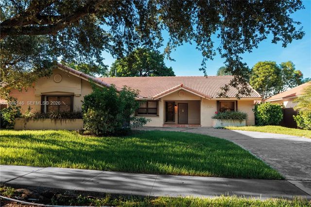 15821 Huntridge Road, Davie