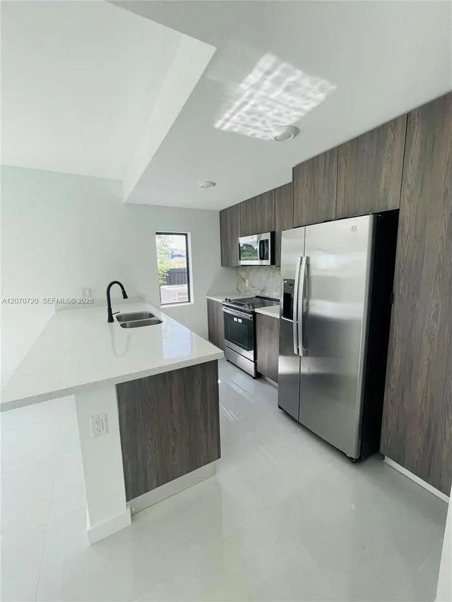 5 of 14 - 209 Nw 13th Place, Florida City, FL