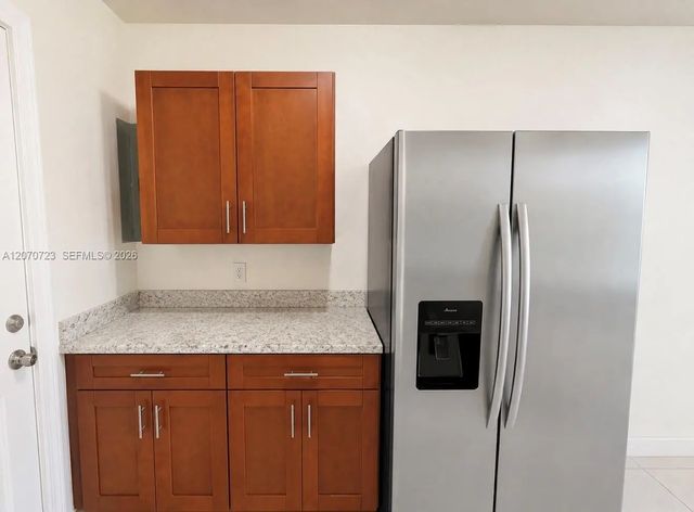 4 of 30 - 1041 Nw 7th Court, Hallandale Beach, FL