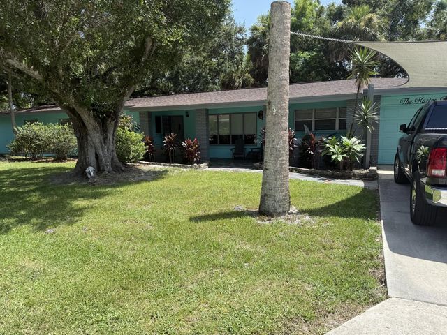 2 of 37 - 1111 Trinidad Avenue, Fort Pierce, FL