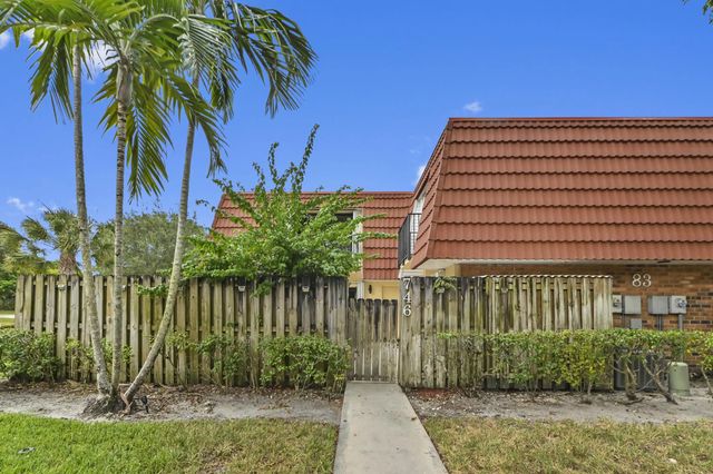 746 Nw 98th Way, Plantation
