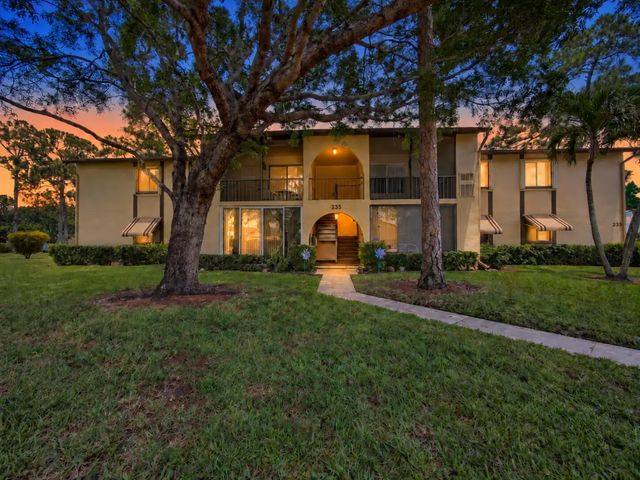 2 of 38 - 235 Pine Hov Circle #a-2, Greenacres, FL