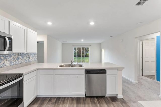 5 of 34 - 619 Sw Hamberland Avenue, Port St. Lucie, FL