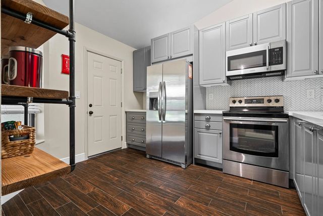 2 of 32 - 7660 Nw 96th Terrace, Tamarac, FL