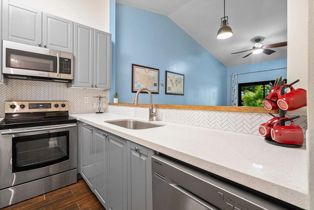 3 of 32 - 7660 Nw 96th Terrace, Tamarac, FL