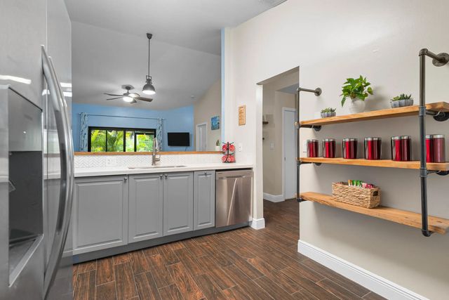 4 of 32 - 7660 Nw 96th Terrace, Tamarac, FL