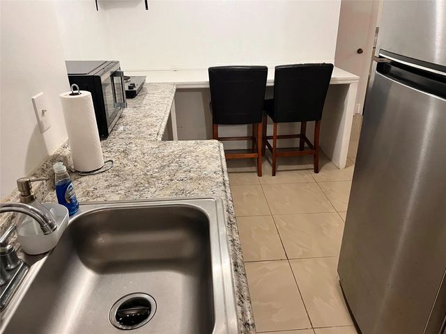 3 of 24 - 3710 Inverrary Drive #3y, Lauderhill, FL