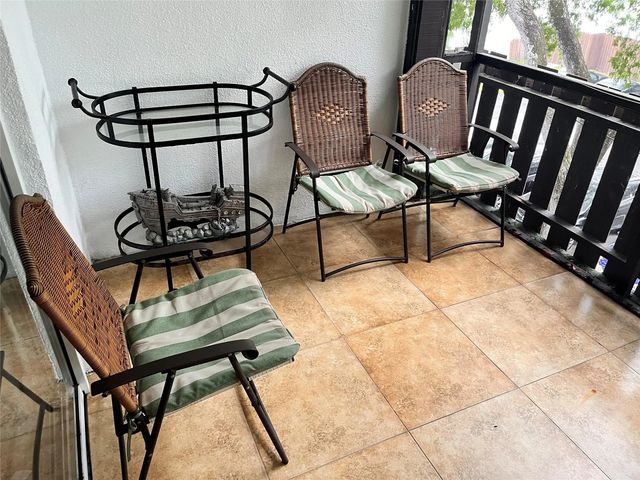 5 of 24 - 3710 Inverrary Drive #3y, Lauderhill, FL