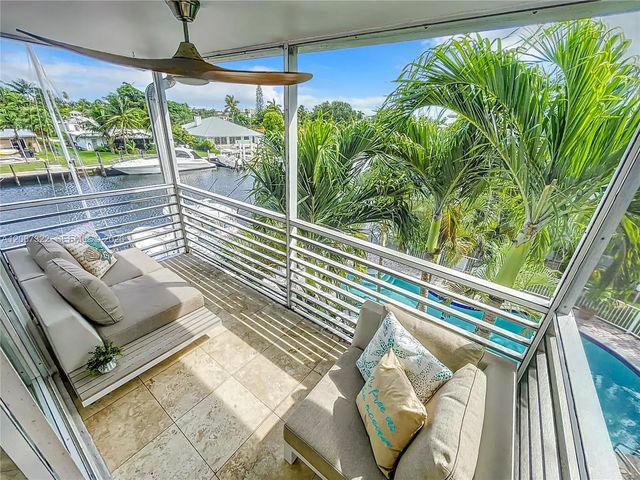 2 of 25 - 1535 Se 15th Street #301, Fort Lauderdale, FL