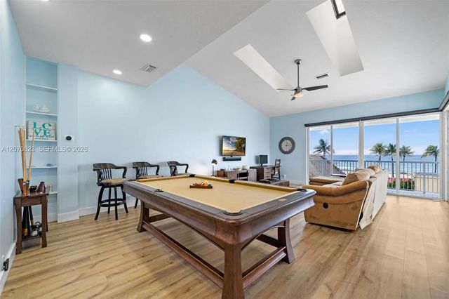 4 of 61 - 311 N Surf Road, Hollywood, FL