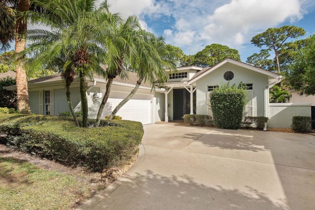 1018 Carolina Circle Sw, Vero Beach