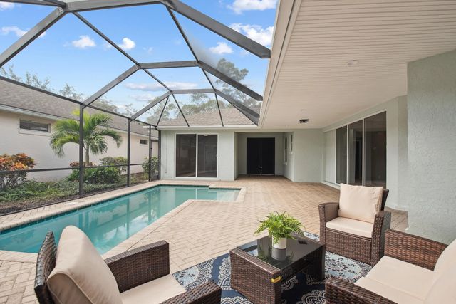 4 of 53 - 1018 Carolina Circle Sw, Vero Beach, FL