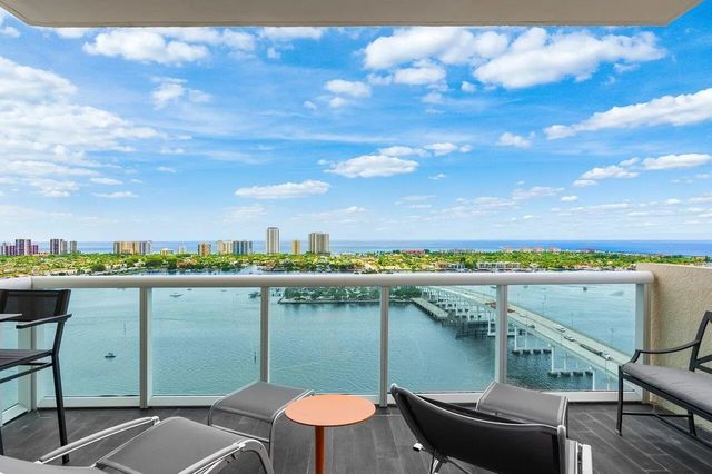 2640 Lake Shore Drive #2609, Riviera Beach