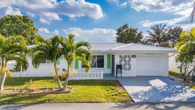 2 of 45 - 6810 Nw 74th Place, Tamarac, FL