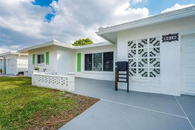 3 of 45 - 6810 Nw 74th Place, Tamarac, FL