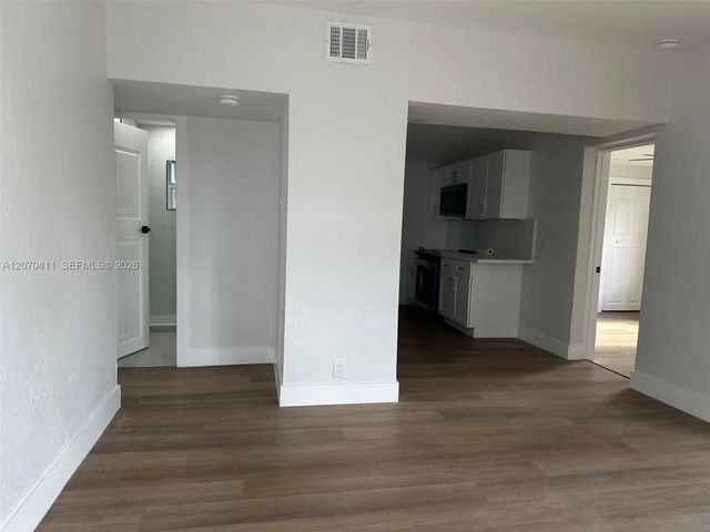 3 of 18 - 2120 Service Road, Opa-Locka, FL