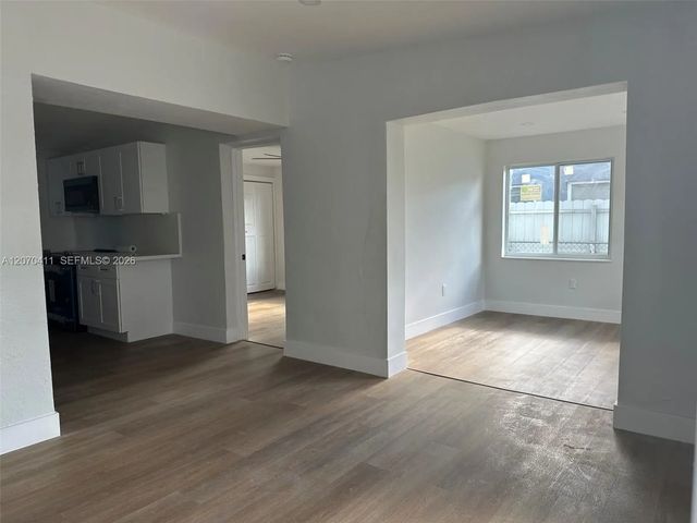 4 of 18 - 2120 Service Road, Opa-Locka, FL
